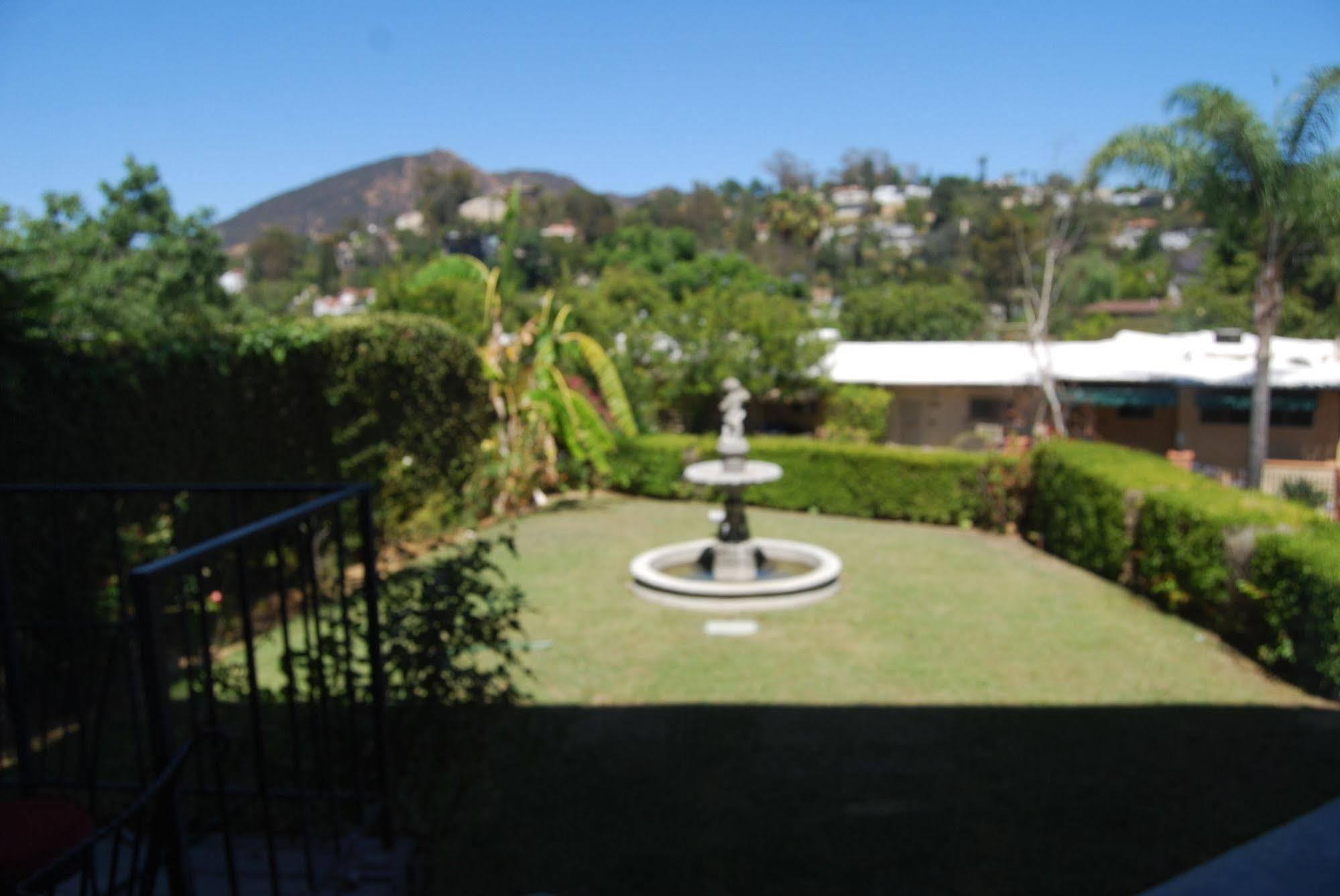 Bed And Breakfast In Hollywood Hills Los Angeles Dış mekan fotoğraf